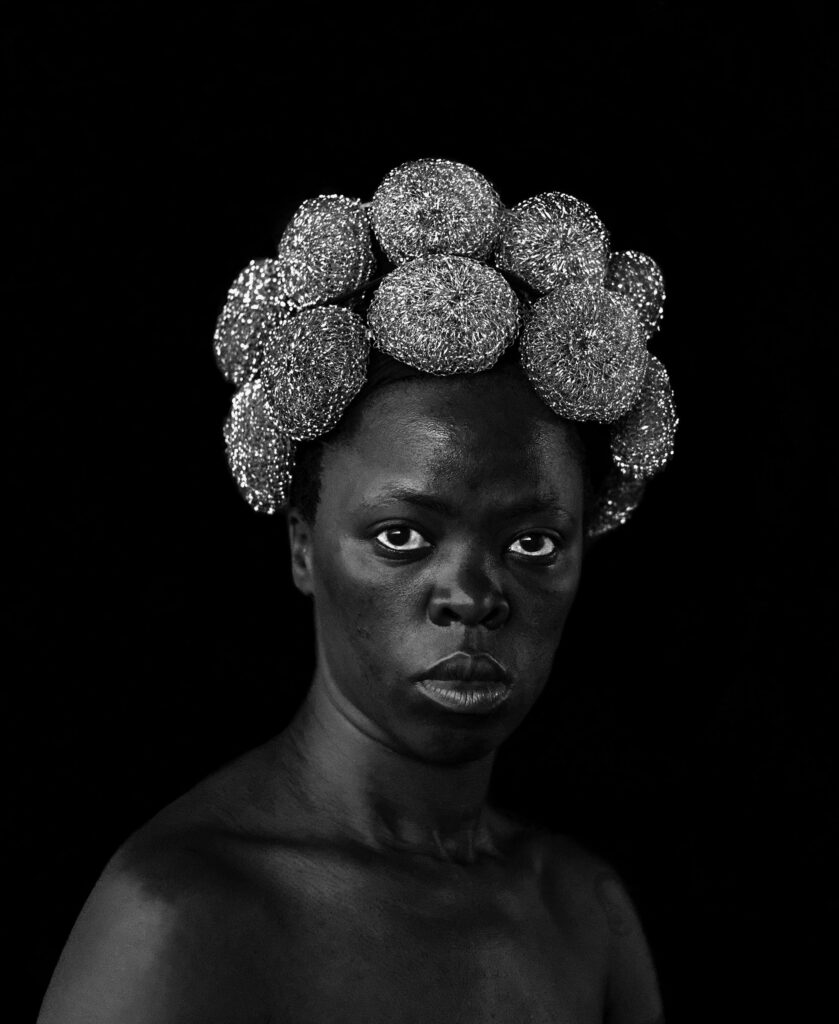 赞内尔·穆霍里 | Zanele Muholi