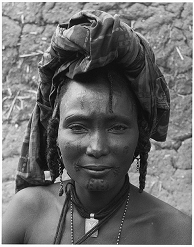 Hector Acebes: Portraits in Africa, 1948–1953 sample 17