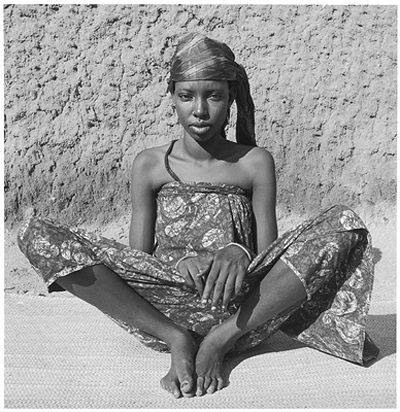 Hector Acebes: Portraits in Africa, 1948–1953 sample 7