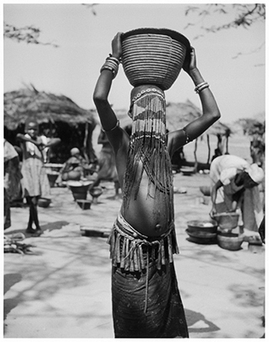 Hector Acebes: Portraits in Africa, 1948–1953 sample 8