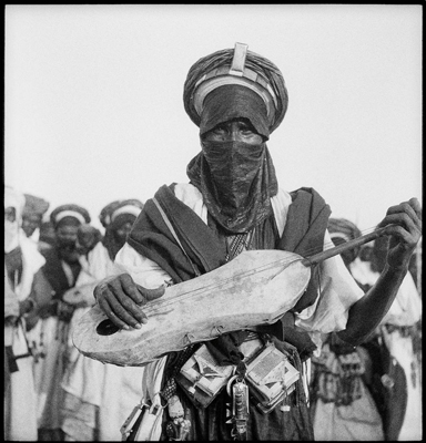 Hector Acebes: Portraits in Africa, 1948–1953 sample 19