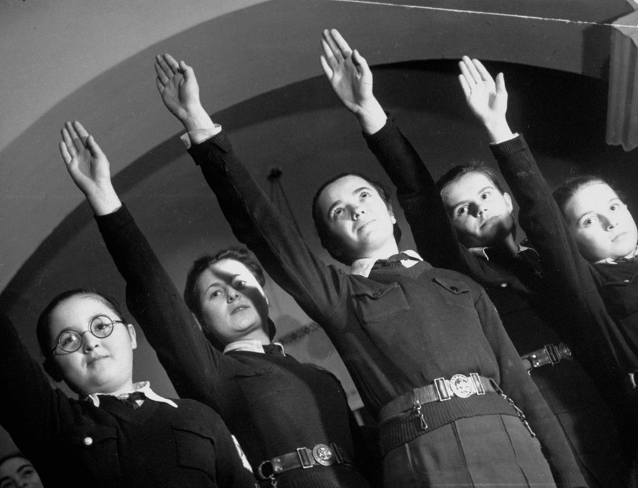 Margaret Bourke‑White: The Early Work, 1922–1939 sample 6