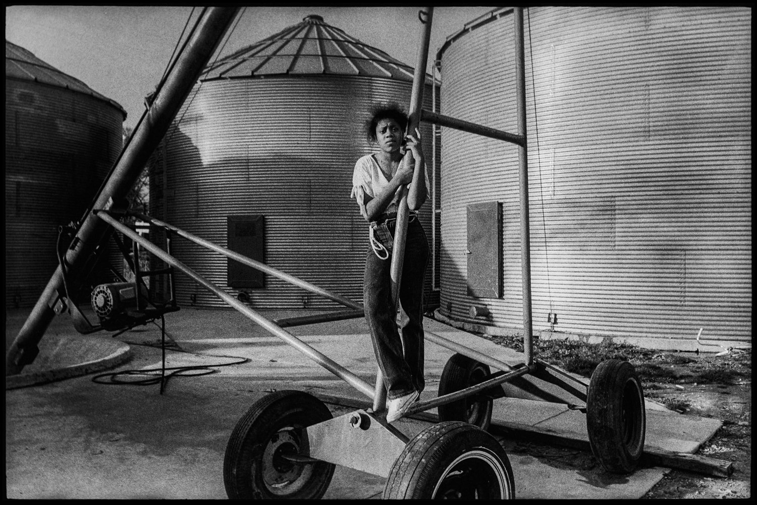 03_Cheryl+with+Silos