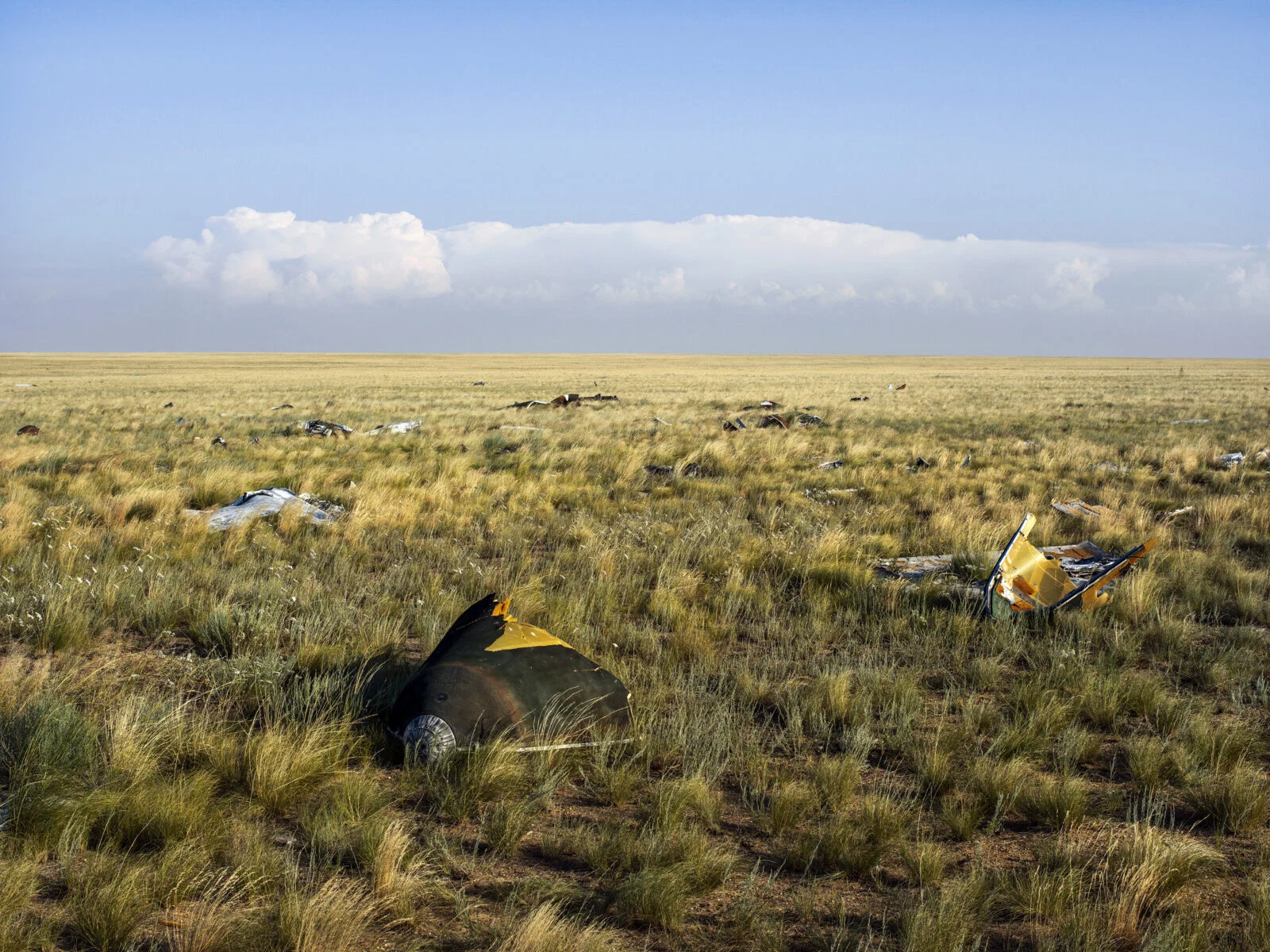 Rocket-parts-near-Kenjebai-Samai-Kazakhstan-2019-1600x1200