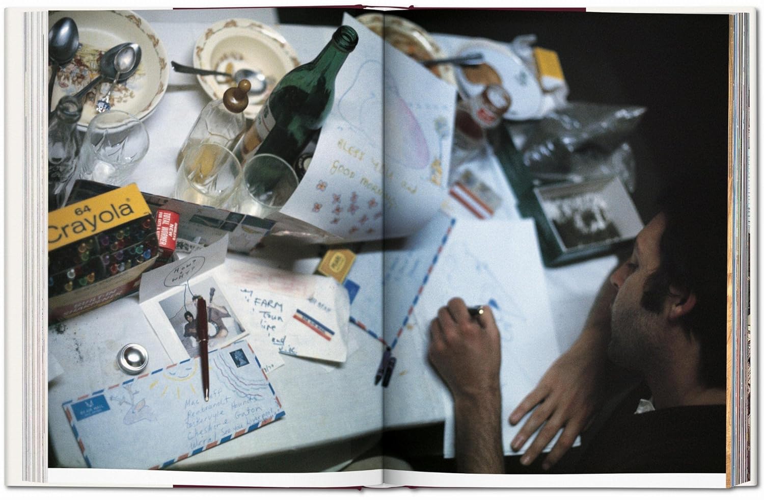Linda McCartney. Life in Photographs sample 7