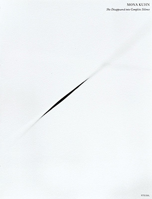 She Disappeared in Complete Silence｜她在完全沉默中消失