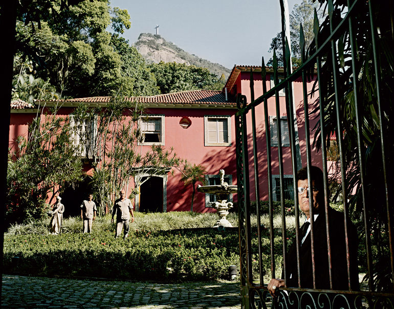 83827a_e65078a85aee4d27bed42ec249ac2a92~mv2_d_2480_1949_s_2