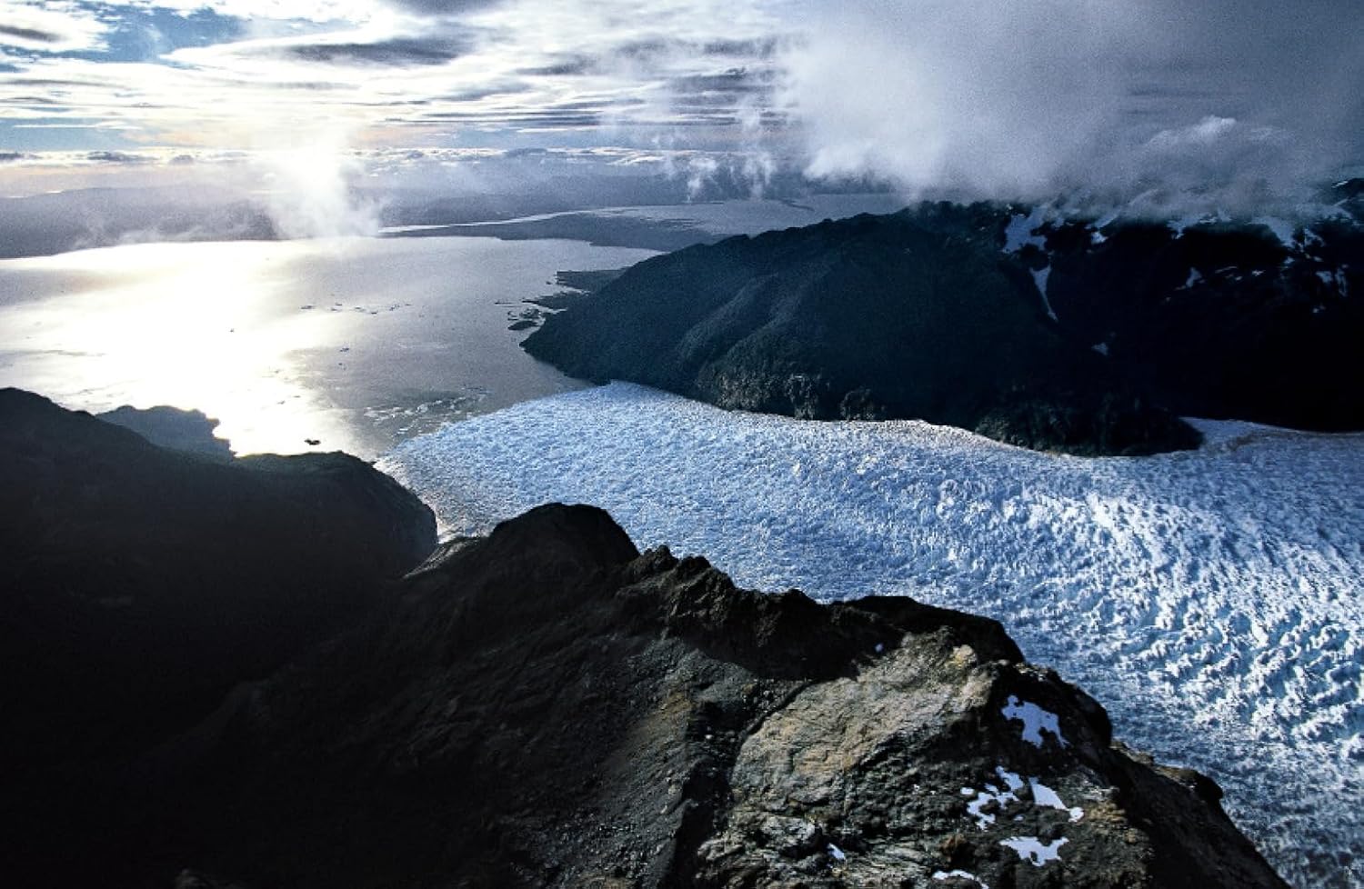 Freshwater: The View from Above and the Life Below sample 3