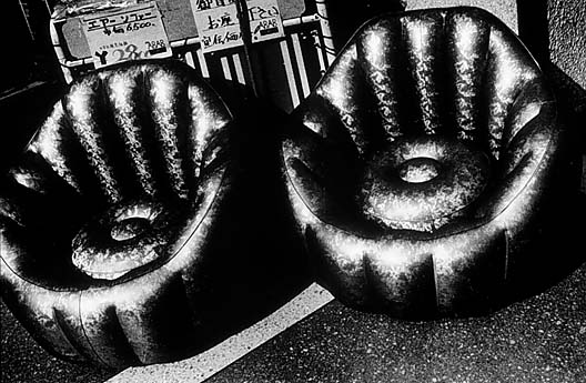 untitled-twin-chairs-1986