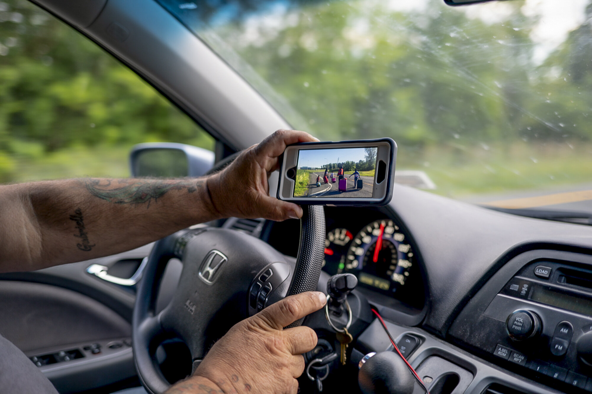 Crossing: From USA to Canada, Walking Roxham Road sample 4